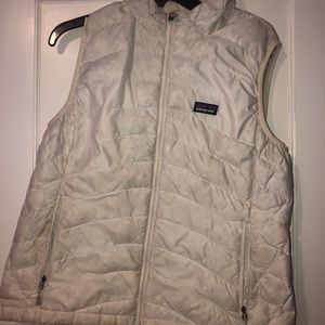 patagonia size L vest